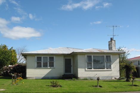 Photo of property in 3 Churchill Avenue, Wairoa, 4108