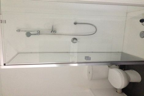 Photo of property in 9 Stottholm Road, Titirangi, Auckland, 0604