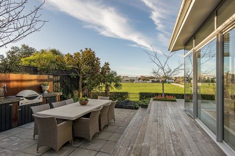 Photo of property in 27 Main Road, Redcliffs, Christchurch, 8081