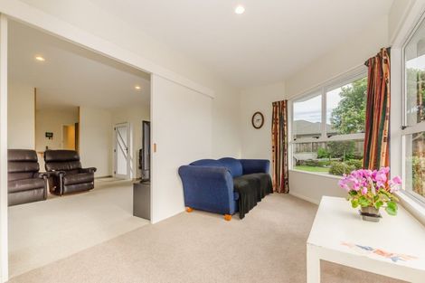 Photo of property in 130 Field Way, Waikanae Beach, Waikanae, 5036