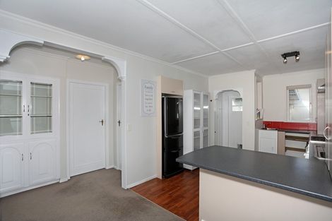 Photo of property in 21 Oxford Street, Marton, 4710