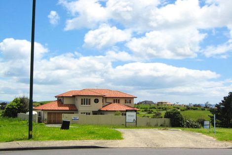 Photo of property in 363 Pinecrest Drive, Gulf Harbour, Whangaparaoa, 0930