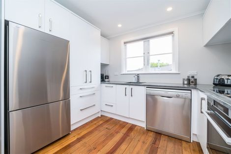 Photo of property in 2 Ascot Street, Hokowhitu, Palmerston North, 4410