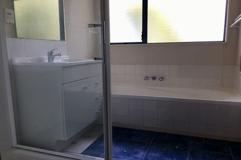 Photo of property in 15 Kalgan Place, Burswood, Auckland, 2013