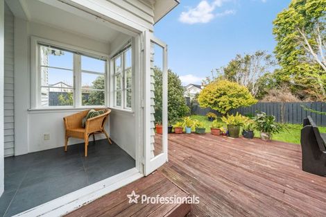 Photo of property in 140 Knights Road, Hutt Central, Lower Hutt, 5010