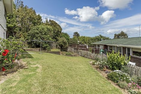 Photo of property in 2/21 Arran Road, Browns Bay, Auckland, 0630