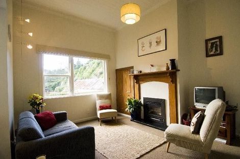 Photo of property in 98 Milton Road, Bluff Hill, Napier, 4110