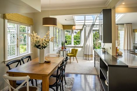 Photo of property in 7 Hinau Street, Eastbourne, Lower Hutt, 5013