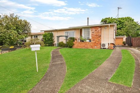 Photo of property in 10 Clendon Place, Manurewa, Auckland, 2102