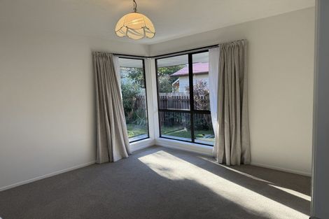 Photo of property in 20 Taupata Street, Redcliffs, Christchurch, 8081