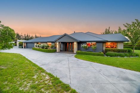 Photo of property in 12 Rossington Drive, West Melton, 7618