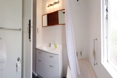 Photo of property in 13 Tavistock Road, Melrose, Wellington, 6023