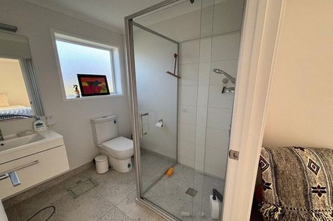 Photo of property in 19 Uatoto Road, Clarks Beach, 2122