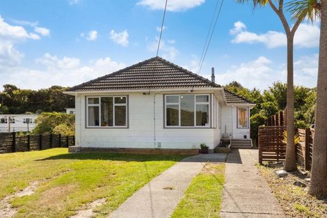 Photo of property in 39 Jillett Street, Titahi Bay, Porirua, 5022