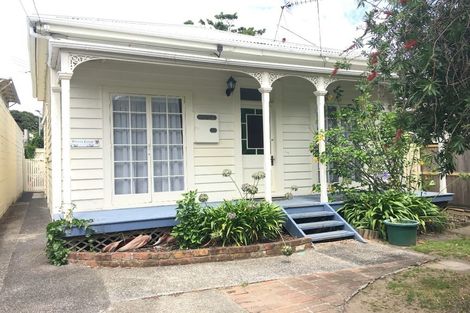 Photo of property in 26 Anne Street, Devonport, Auckland, 0624