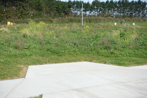 Photo of property in 28 Opouatu Avenue, Glenbrook, 2681