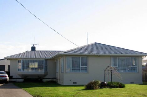 Photo of property in 16 Nairn Crescent, Awapuni, Palmerston North, 4412