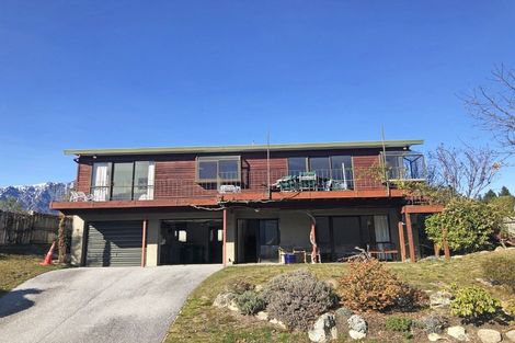 Photo of property in 17 Oregon Drive, Kelvin Heights, Queenstown, 9300