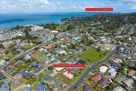 Photo of property in 29 Taupiko Place, Green Bay, Auckland, 0604