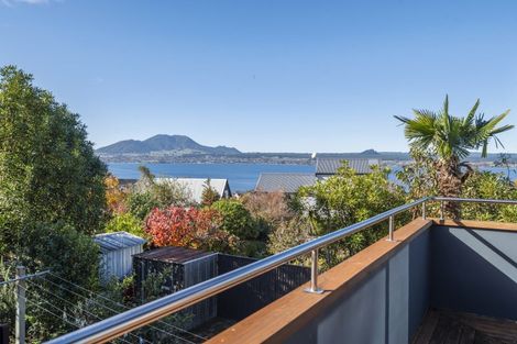 Photo of property in 8 Brunette Drive, Acacia Bay, Taupo, 3330