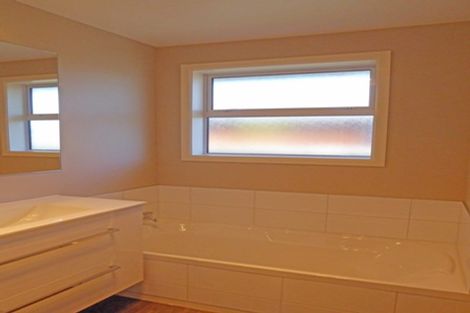 Photo of property in 57 Denise Crescent, Hornby, Christchurch, 8042