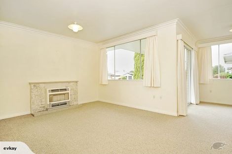 Photo of property in 2 Nairn Crescent, Awapuni, Palmerston North, 4412