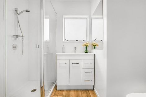 Photo of property in 1/10 Kennington Drive, Clendon Park, Auckland, 2103