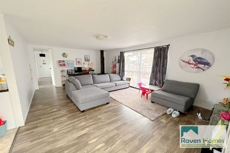 Photo of property in 1/16 Merton Avenue, Glenfield, Auckland, 0627