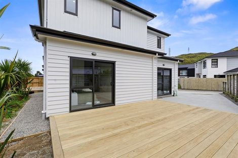 Photo of property in 5 Pihipihi Way, Crofton Downs, Wellington, 6035