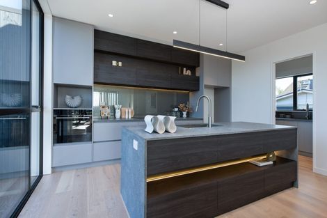 Photo of property in 12a Kowhai Road, Campbells Bay, Auckland, 0630