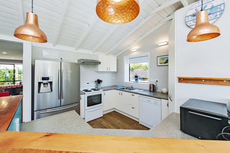 Photo of property in 26 Rotten Row, Waikuku Beach, 7473