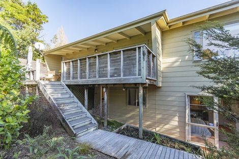 Photo of property in 203 Howard Road, Orere Point, 2585