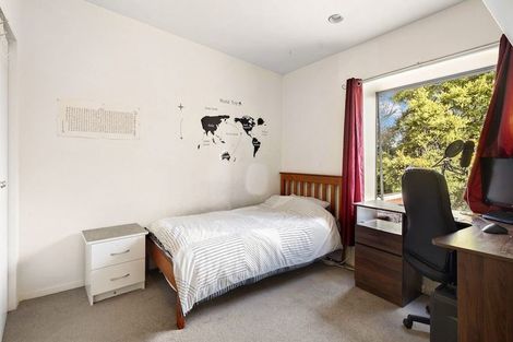 Photo of property in 76c Edmonton Road, Henderson, Auckland, 0612