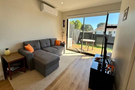Photo of property in 3/8 Bagnall Avenue, Point England, Auckland, 1072