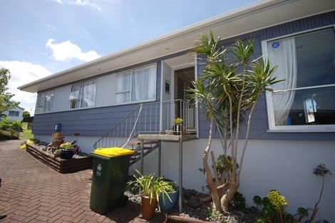 Photo of property in 160 Ransom Smyth Drive, Goodwood Heights, Auckland, 2105