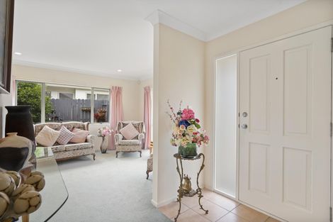 Photo of property in 2/3 Inagh Close, Dannemora, Auckland, 2016