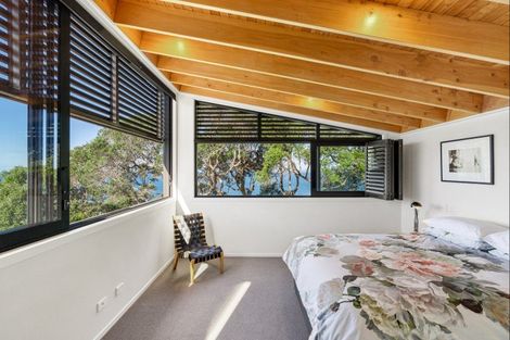 Photo of property in 7 Kyle Street, Leigh, 0985