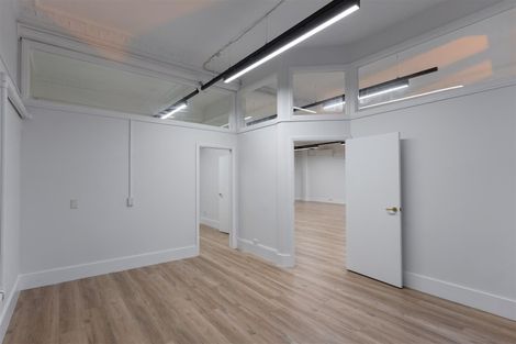 Photo of property in 1e Queen Street, New Plymouth, 4310