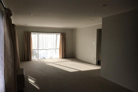 Photo of property in 29 Coachman Drive, Flat Bush, Auckland, 2016