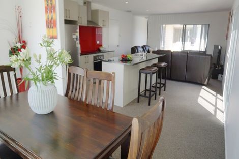 Photo of property in 25 Kotuku Crescent, Takanini, 2112