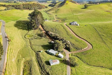 Photo of property in 533 Pataua South Road, Pataua South, Onerahi, 0192