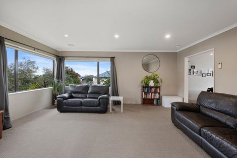 Photo of property in 1 Botanical Heights Drive, Waipahihi, Taupo, 3330