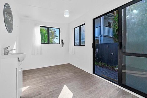 Photo of property in 40 Candia Road, Swanson, Auckland, 0614
