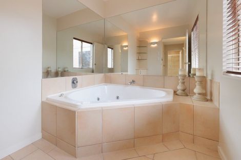 Photo of property in 2 Sissinghurst Court, Bethlehem, Tauranga, 3110