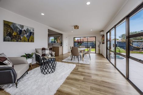 Photo of property in 114 Old Wairoa Road, Papakura, 2110