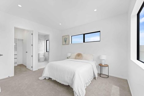 Photo of property in 73 Clarks Beach Road, Clarks Beach, 2122