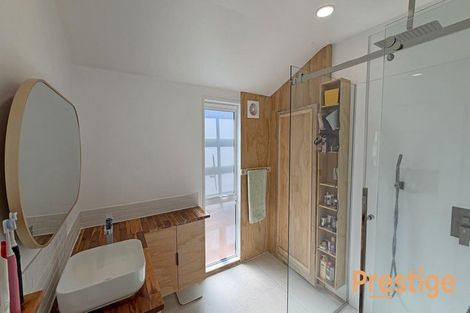 Photo of property in 29 Holyoake Place, Chatswood, Auckland, 0626