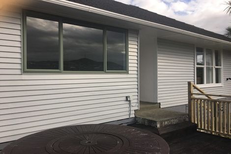 Photo of property in 130 Champion Street, Cannons Creek, Porirua, 5024