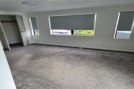 Photo of property in 2/523 Glenfield Road, Glenfield, Auckland, 0629