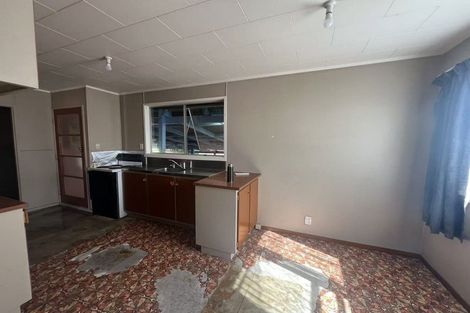 Photo of property in 11 Vimy Place, Mangere, Auckland, 2022